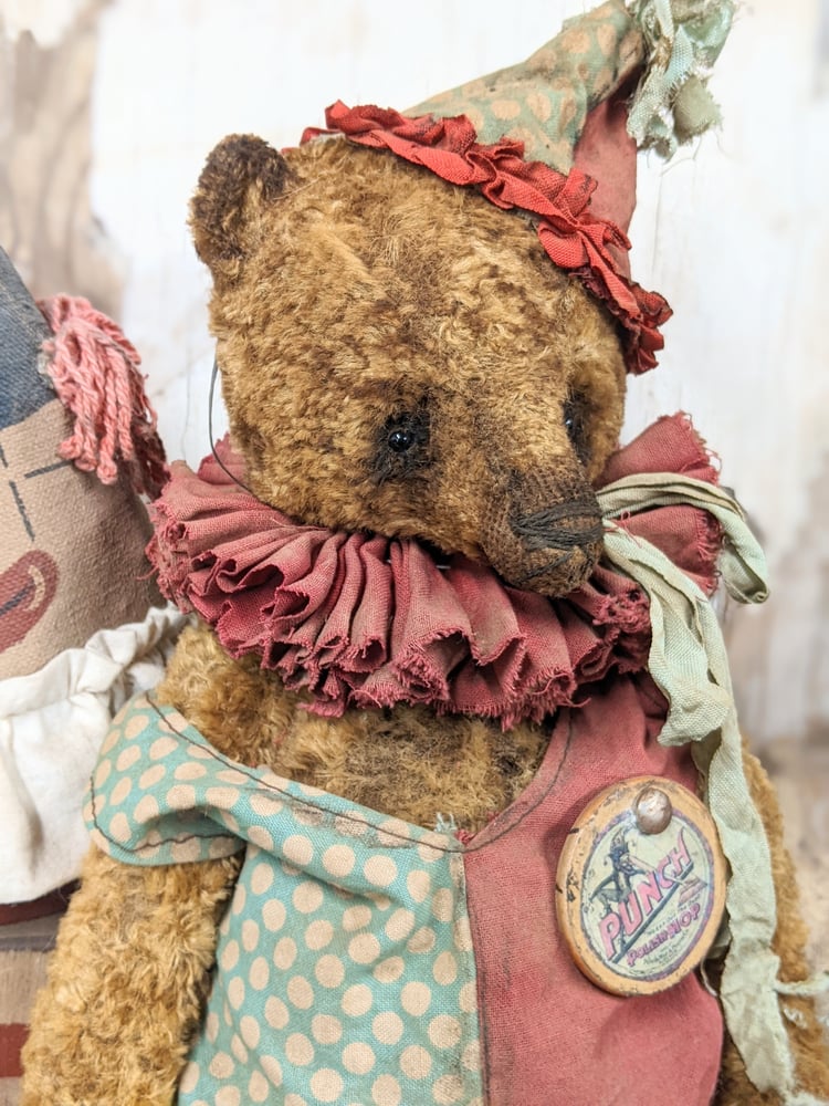 PUNCH - 12" BIGGY Vintage Old Worn Mohair Carnival Teddy Bear w/aged romper outfit by Whendi's Bears / Whendi's Bears PUNCH - 12" BIGGY Vintage Old Worn Mohair Carnival Teddy Bear w/aged romper outfit by Whendi's Bears / Whendi's Bears