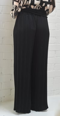 Image 2 of Ciana Culottes - Black