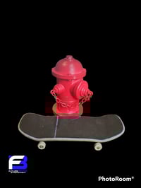 Image 5 of Miniature Fire Hydrant with chain for Fingerboarding or dioramas