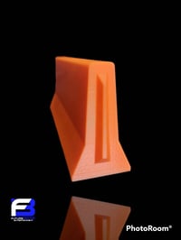Image 4 of Fingerboard jersey barrier with connectors. Construction edition