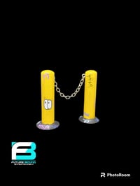 Image 5 of Miniature Chain Barrier for Fingerboarding or dollhouse. 1/8 scale.