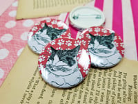 Image 4 of Pin Badge: Cats