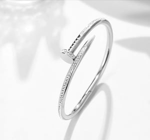 Image of Luxe Nail Bracelet 