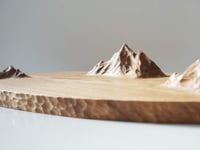 Image 2 of Grand plateau "Mar de nubes" en chêne sculpté