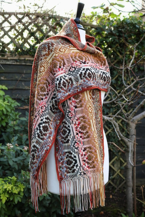 Image of ALHAMBRA SCARF - Printed Pattern