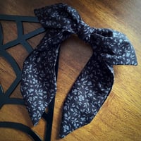 Dante Dark Floral Headband