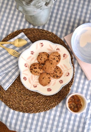 Image of Plato flor pintado a mano - rosa y azul. Antes 44.90€