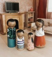 Image 1 of Custom family set
