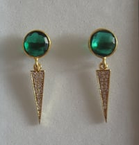 Image 1 of Meghan Markle Duchess of Sussex Inspired Emerald and Gold Arrowhead Drop Earrings May Birthstone