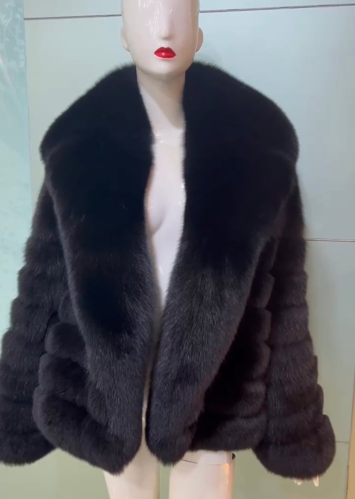 Image of AVERY FOX FUR BOMBER