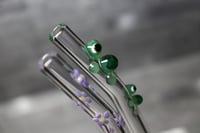 Image 4 of Set of 2 Glass Straws - Mama + Baby Turtle and Purple Flower Swirl