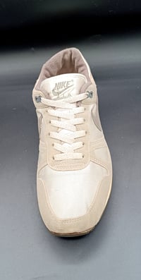 Image 4 of NIKE AIR QUEST SIZE 8.5US 42EUR 