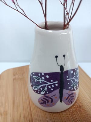 Image of Petit vase papillon violet 