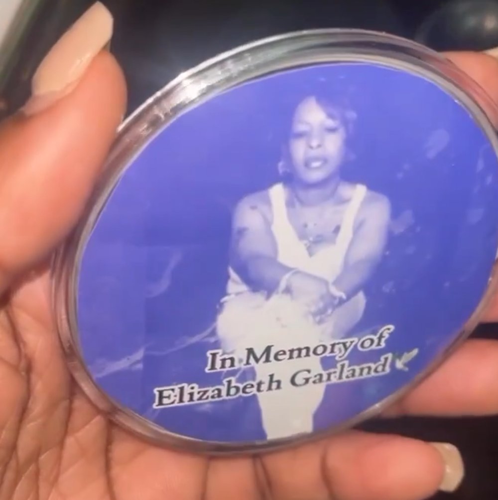 Image of Memorial Button