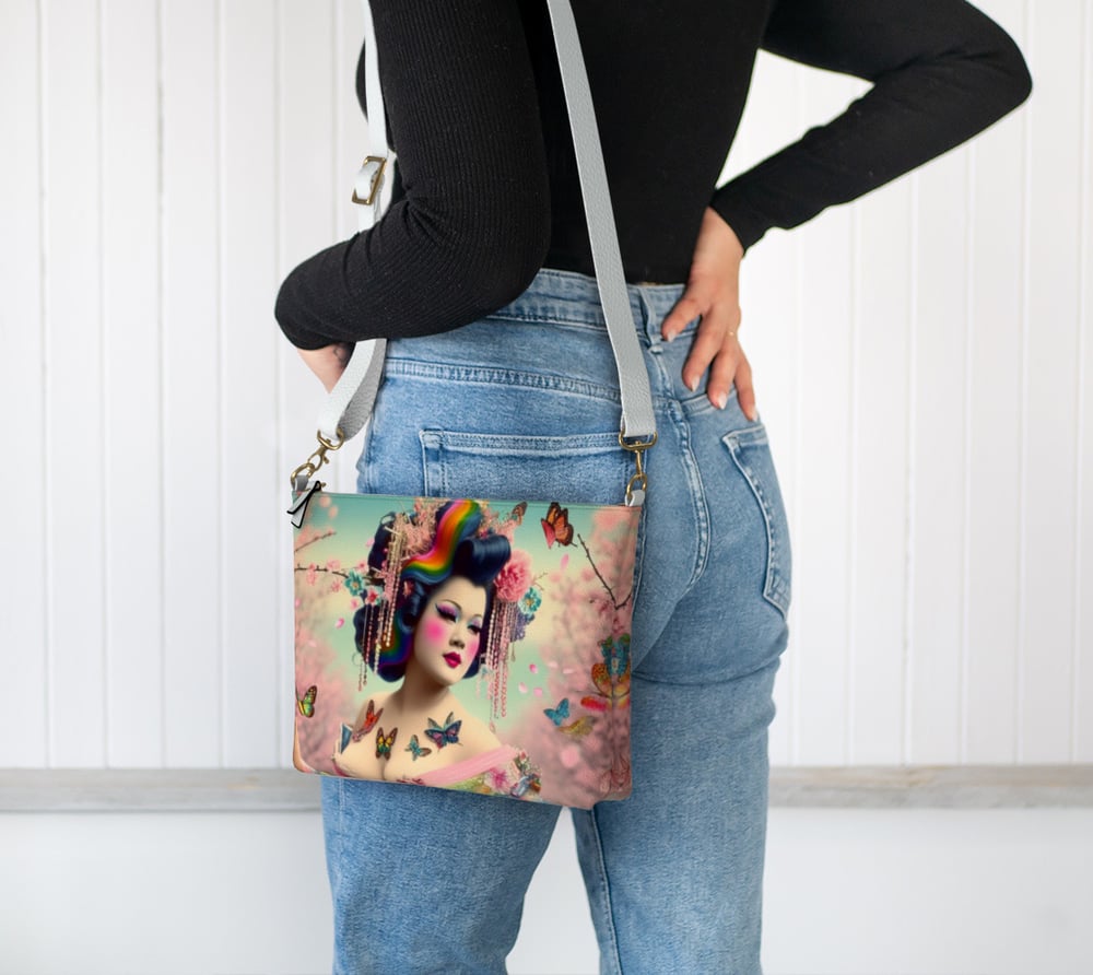 Image of Geisha Crossbody Purse