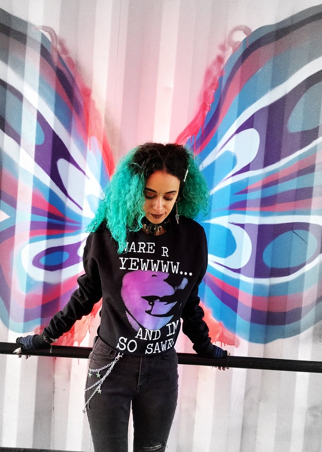 WARE R YEWWWW CROPPED FLEECE 