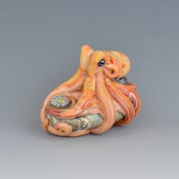 Image 4 of LG. Streaky Little Coral Orange Octopus - Flameworked Glass Sculpture Bead