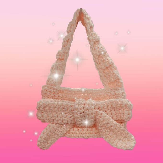 Image of pretty bow handbag