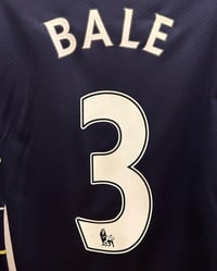 Image 4 of Tottenham Hotspur "BALE 3" 2010/11 Third Shirt Long Sleeve (M)