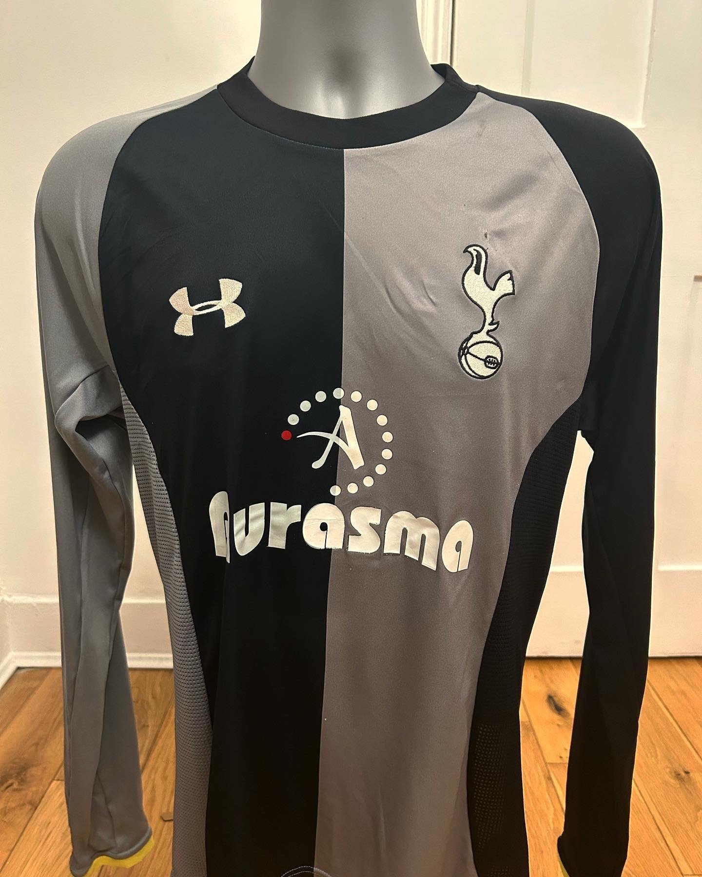 Image of Tottenham Hotspur "VERTONGHEN 5" 2012/13 Third Shirt Long Sleeve (M)