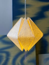 Image 3 of Stínidlo z Levandule a Měsíčku – závěsná lampa