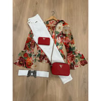 Image 5 of BLUSA GUESS FLORES SS24