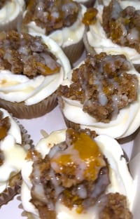 Image 4 of Cupcakes (Dozen)