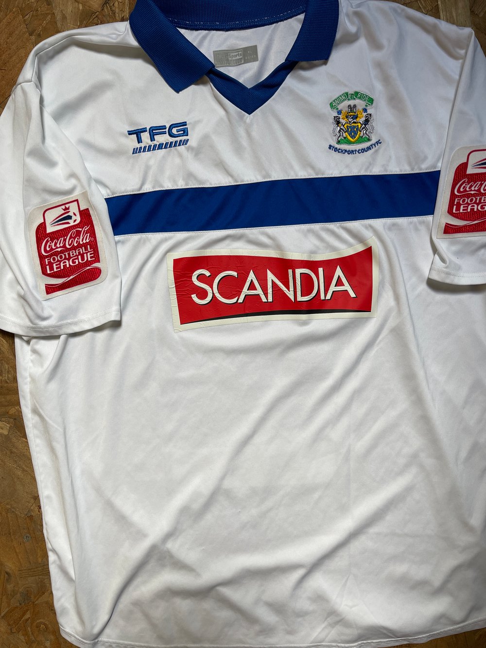 Match Worn 2006/07 TFG away shirt