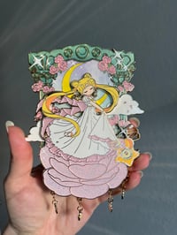 Image 5 of Inflorescence enamel pin 