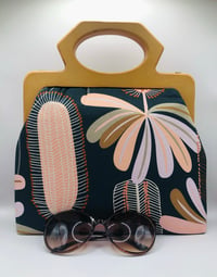 Image 4 of Navy and Pink Banksia Handbag