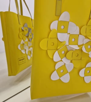 Image of YELLOW WHITE BSIDEBAG