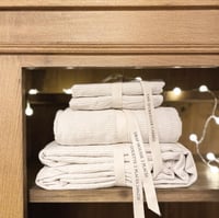 Image 1 of DANS DE BEAUX DRAPS rubans 