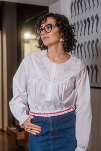 Image 1 of Camicia da notte bianca zigzag fucsia