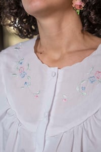 Image 3 of Camicia da notte bianca zigzag fucsia
