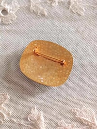 Image 5 of 1980s Vintage Elizabethan Style Enamelled Brooch