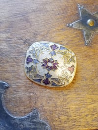 Image 3 of 1980s Vintage Elizabethan Style Enamelled Brooch