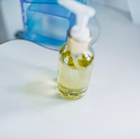 Image 1 of Glossier Body Hero Oil Body Wash
