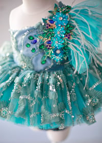 Image 5 of Peacock Luxuriant outfit