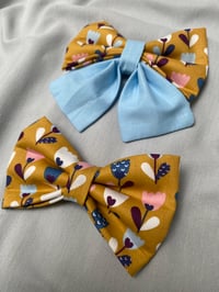 Image 2 of Spring Tulips Sailor Bow / Bow Tie 