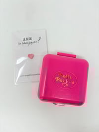 Image 9 of Ensemble bracelet et Polly Pocket carré fushia fête d'anniversaire