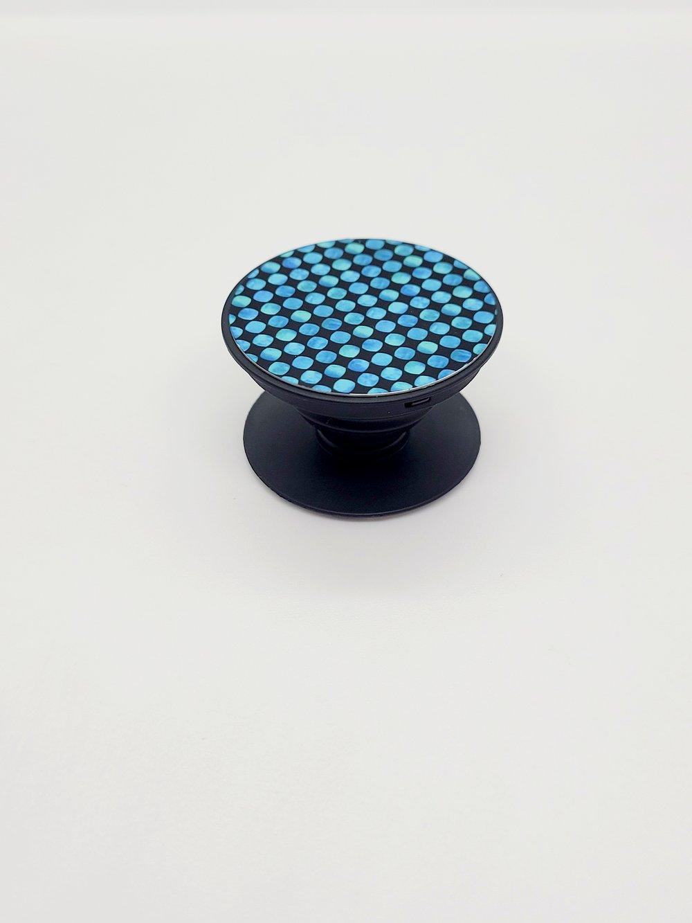 Image of Checkered Pattern Phone Grip