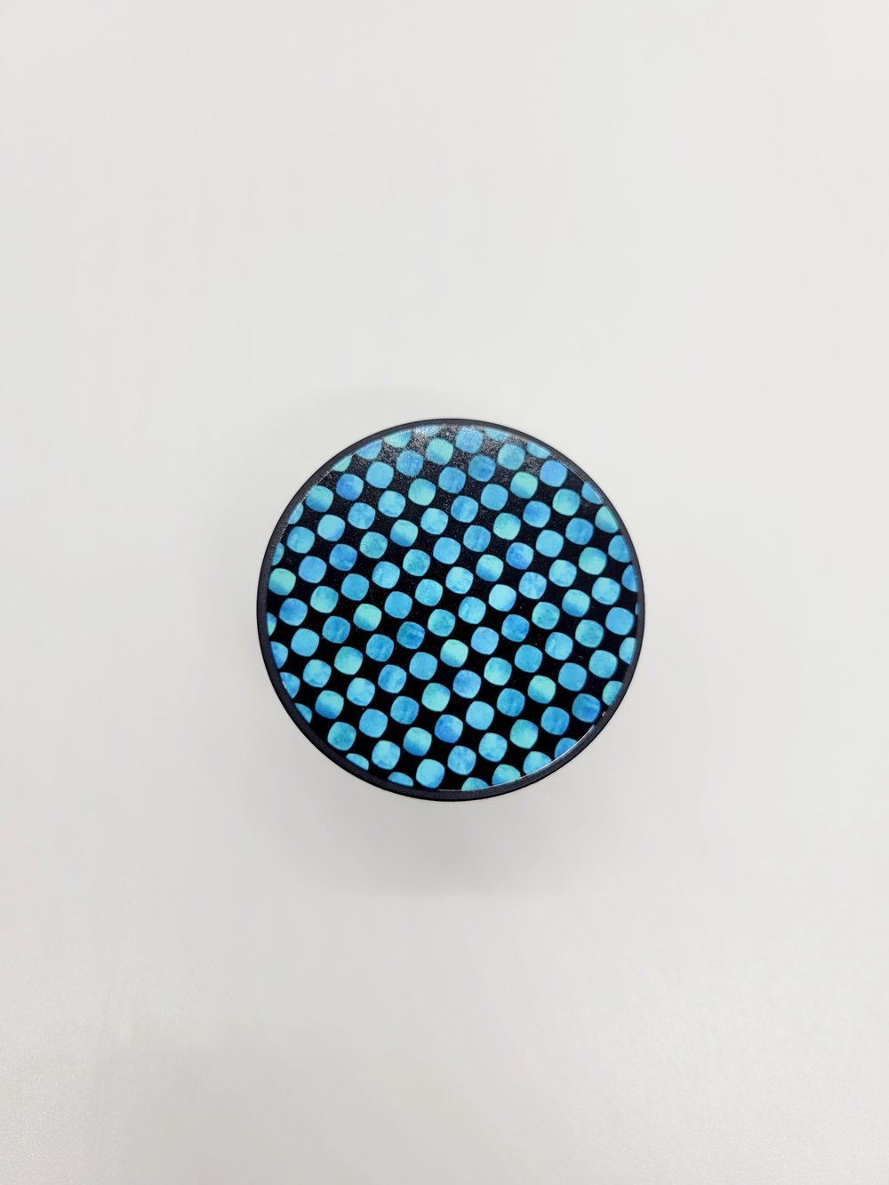 Image of Checkered Pattern Phone Grip
