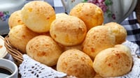 Pão de Queijo: 