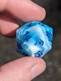 Image 2 of Gummy Shark Standard D20 Single