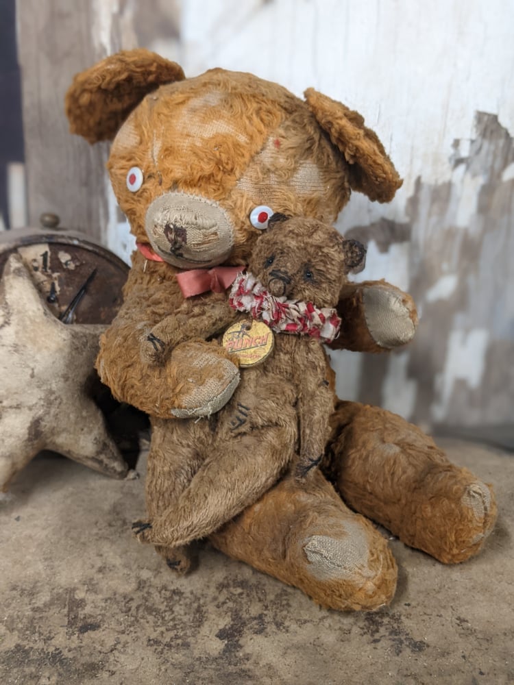 Image of  NEW DESIGN - 6"  -  PUNCH - primitive little Old Worn Teddy Bear by whendi's bears