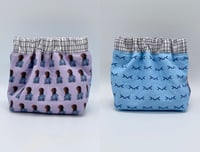 Jeon Bam / >ᴗ< Squeeze Top Pouch - 4" x 4" x 2"