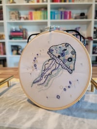 Image 1 of Jelly Reef 6 inch embroidery hoop. 