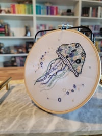 Image 3 of Jelly Reef 6 inch embroidery hoop. 