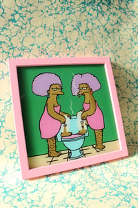 Image 4 of PATTY & SELMA (pink frame)