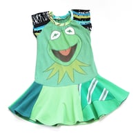 Image 3 of green kermit the frog 6/7 courtneycourtney twirly sleeve tshirt greens tshirt twirl dress